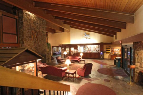 Гостиница Fireside Inn & Suites West Lebanon  Уайт Ривер Джанкшен